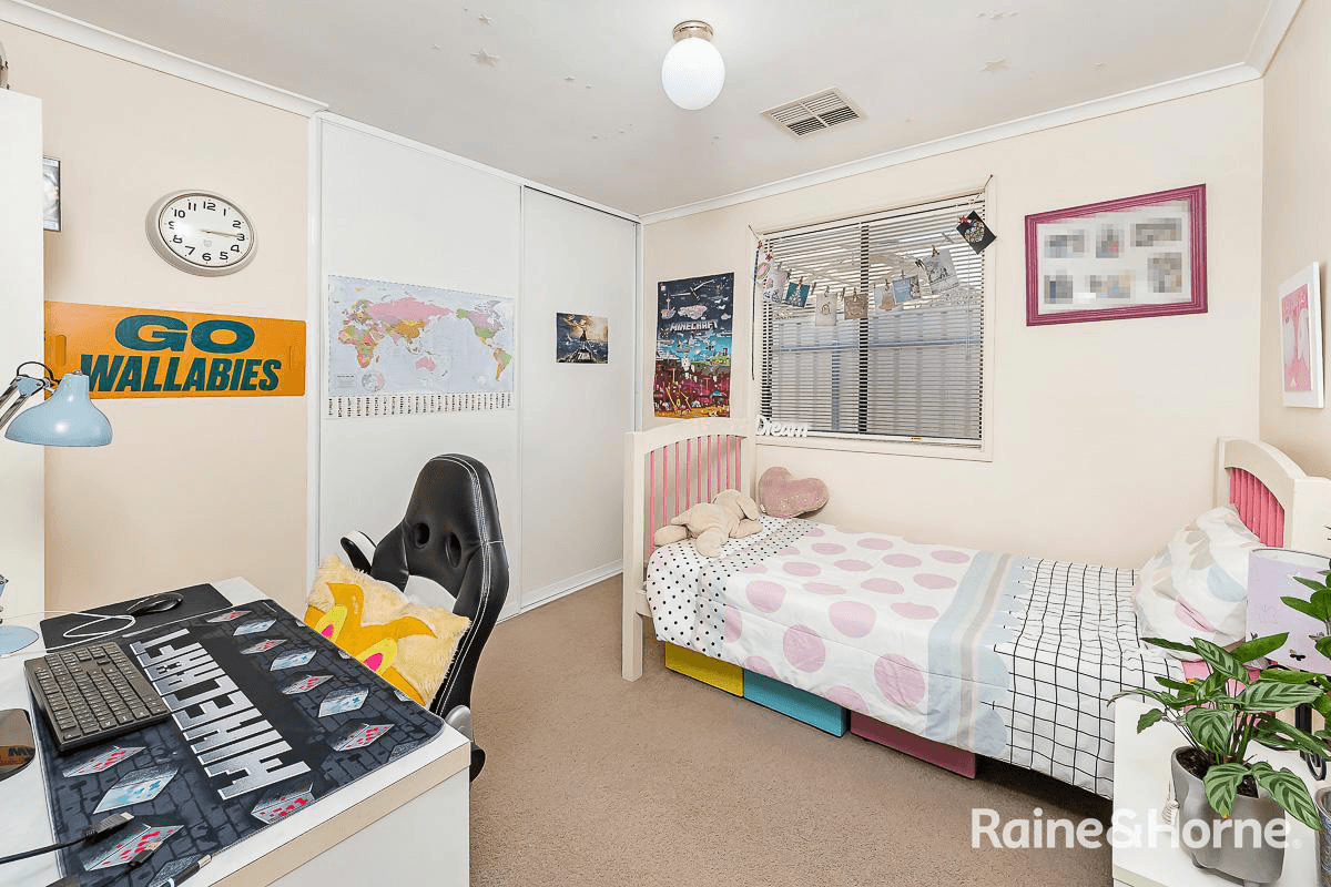 3 Bernhardt Crescent, HAHNDORF, SA 5245