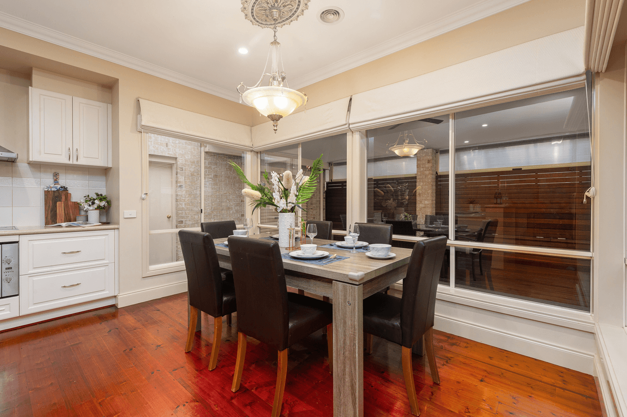19 Scarlet Drive, BUNDOORA, VIC 3083