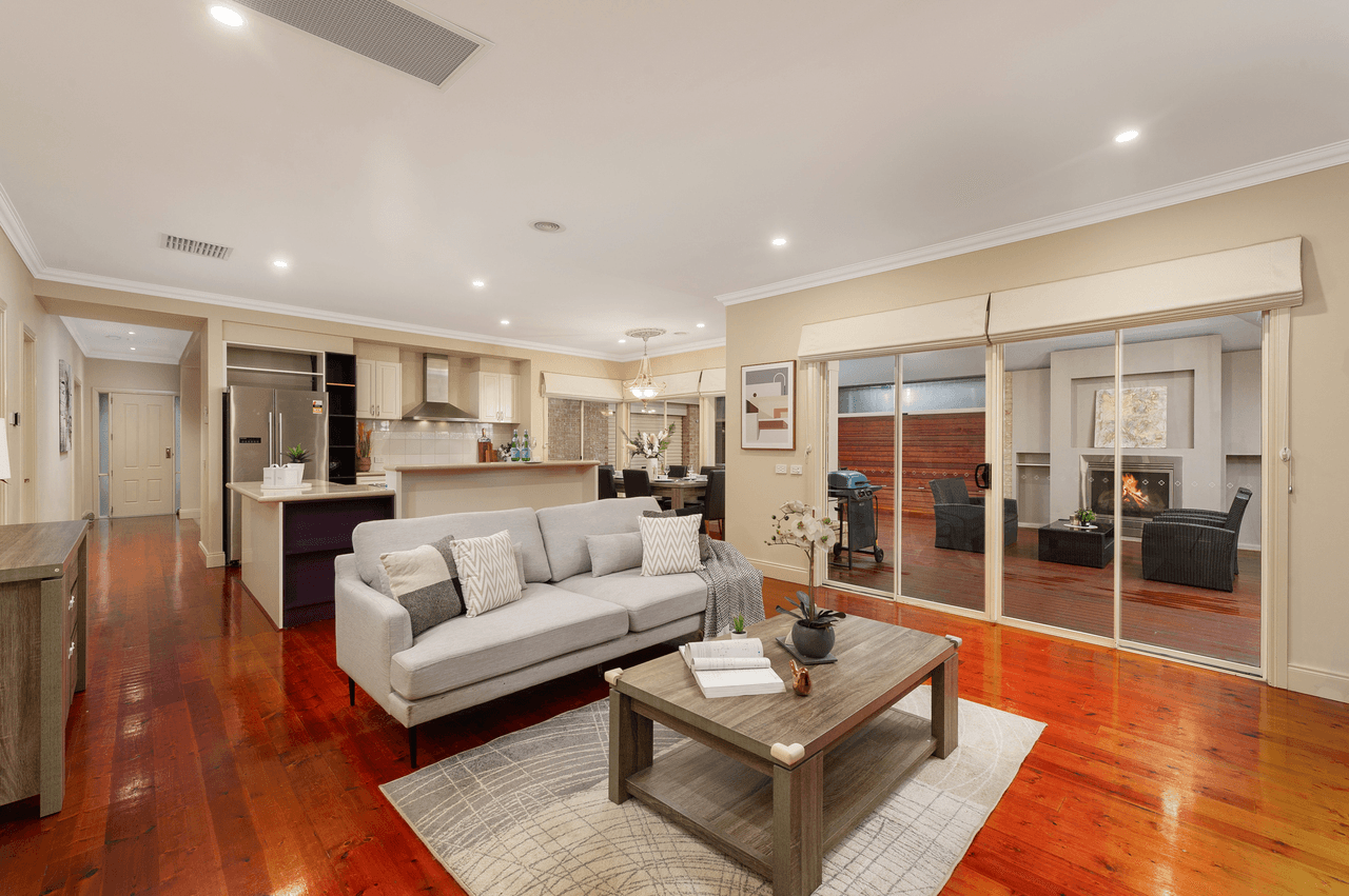 19 Scarlet Drive, BUNDOORA, VIC 3083
