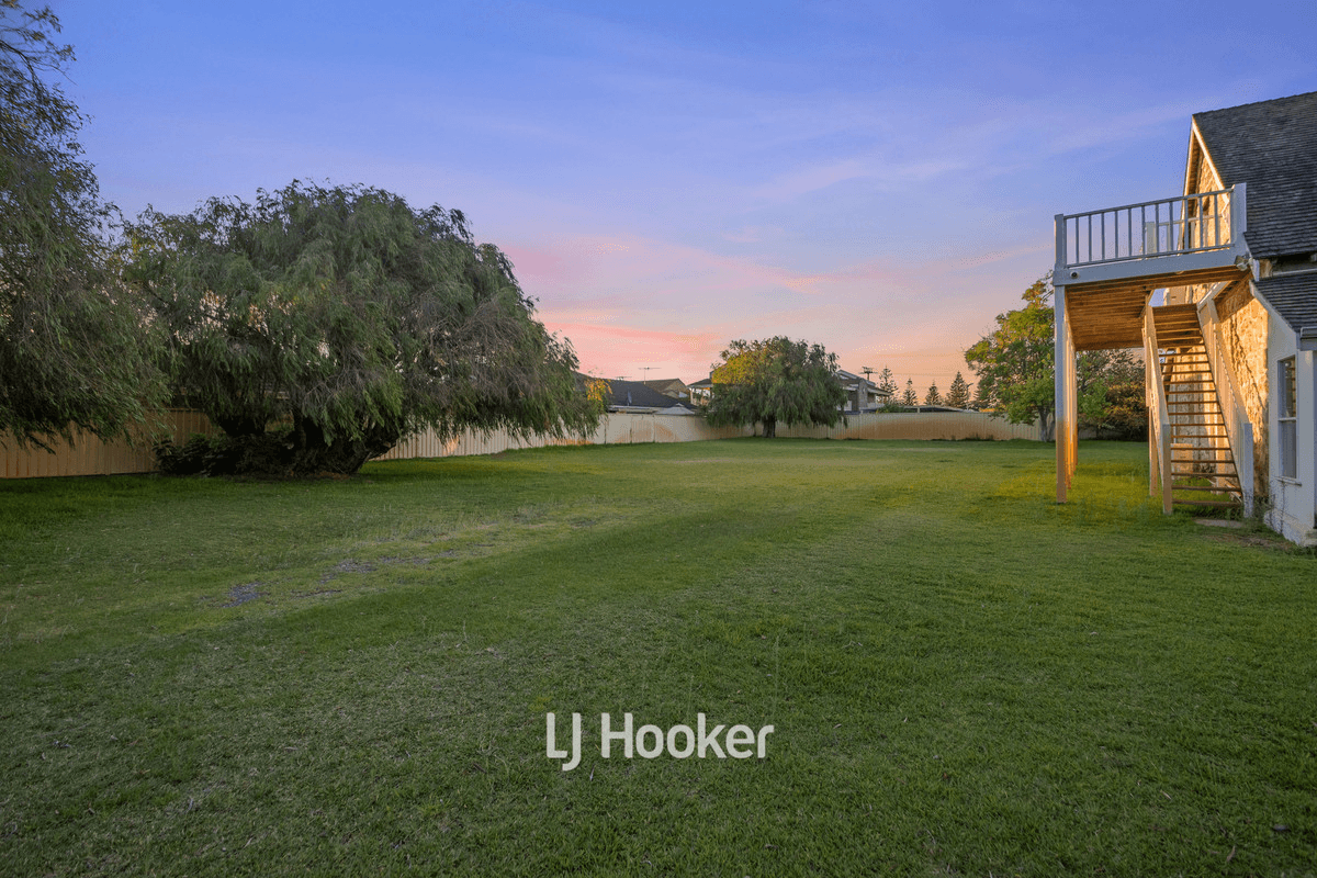 11 Adelaide Street, Busselton, WA 6280