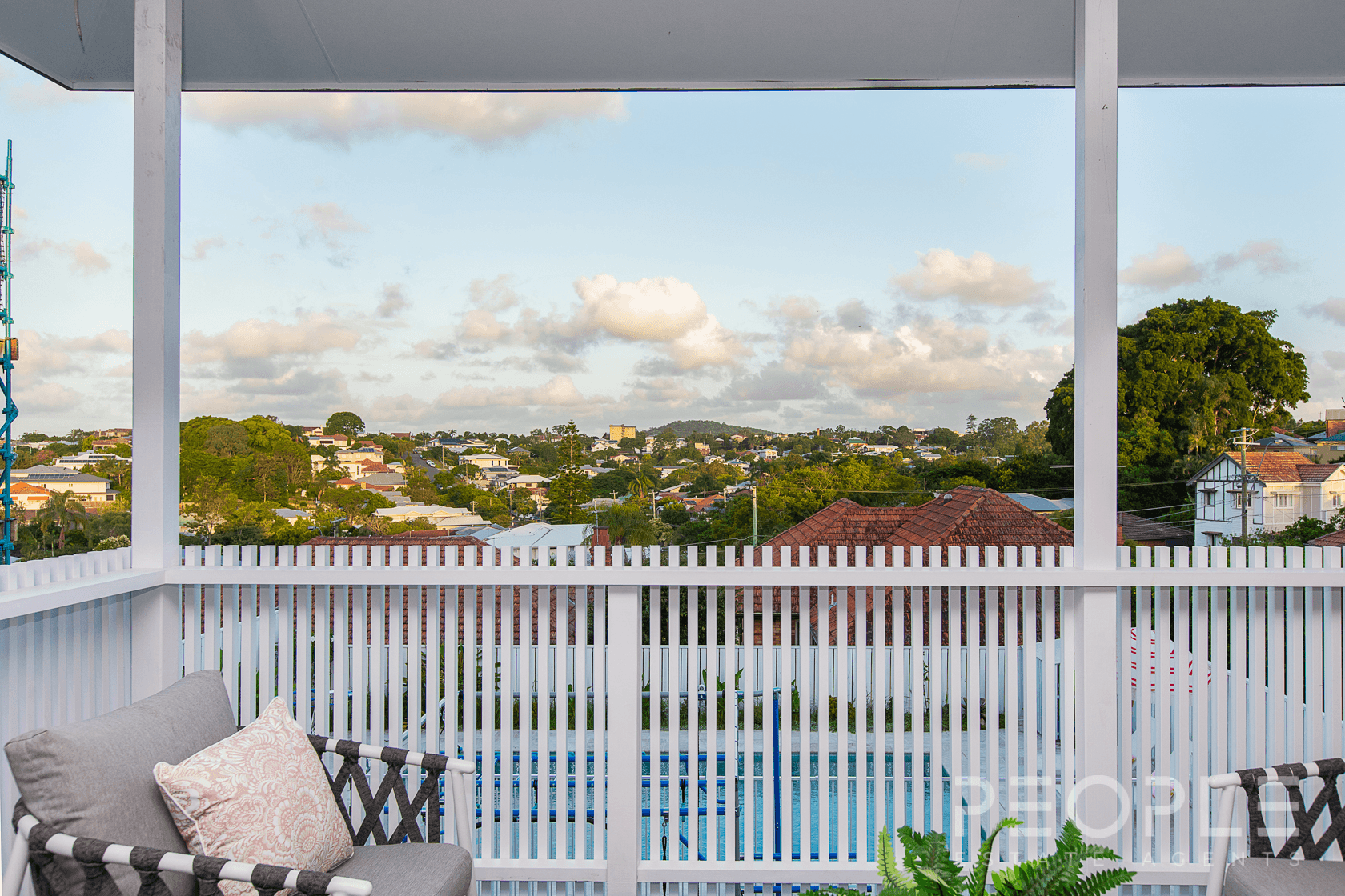 15 Kirkland Avenue, Coorparoo, QLD 4151