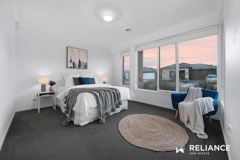 10 Kittiwake Terrace, Werribee, VIC 3030