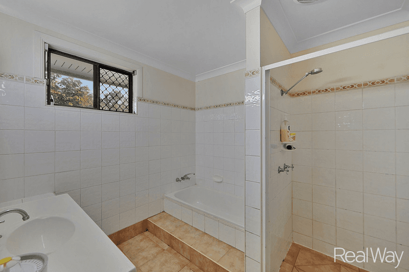 32 Verdant Siding Road, Thabeban, QLD 4670