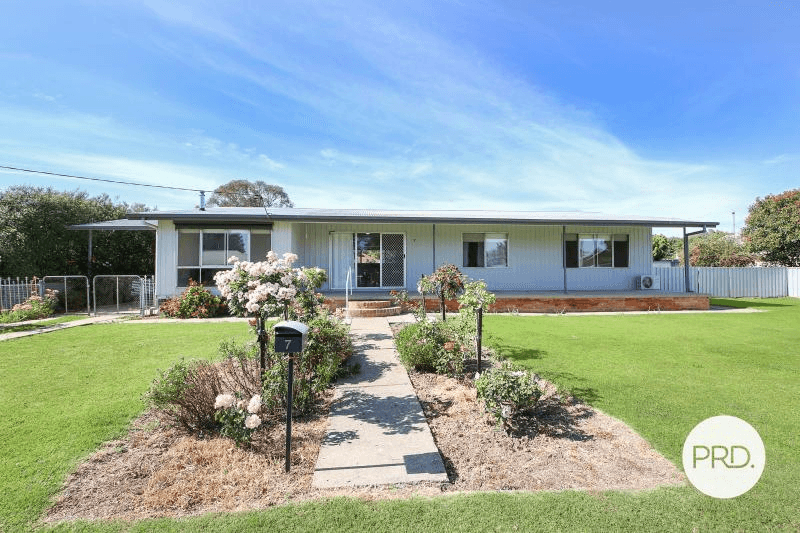 7 King Street, CULCAIRN, NSW 2660