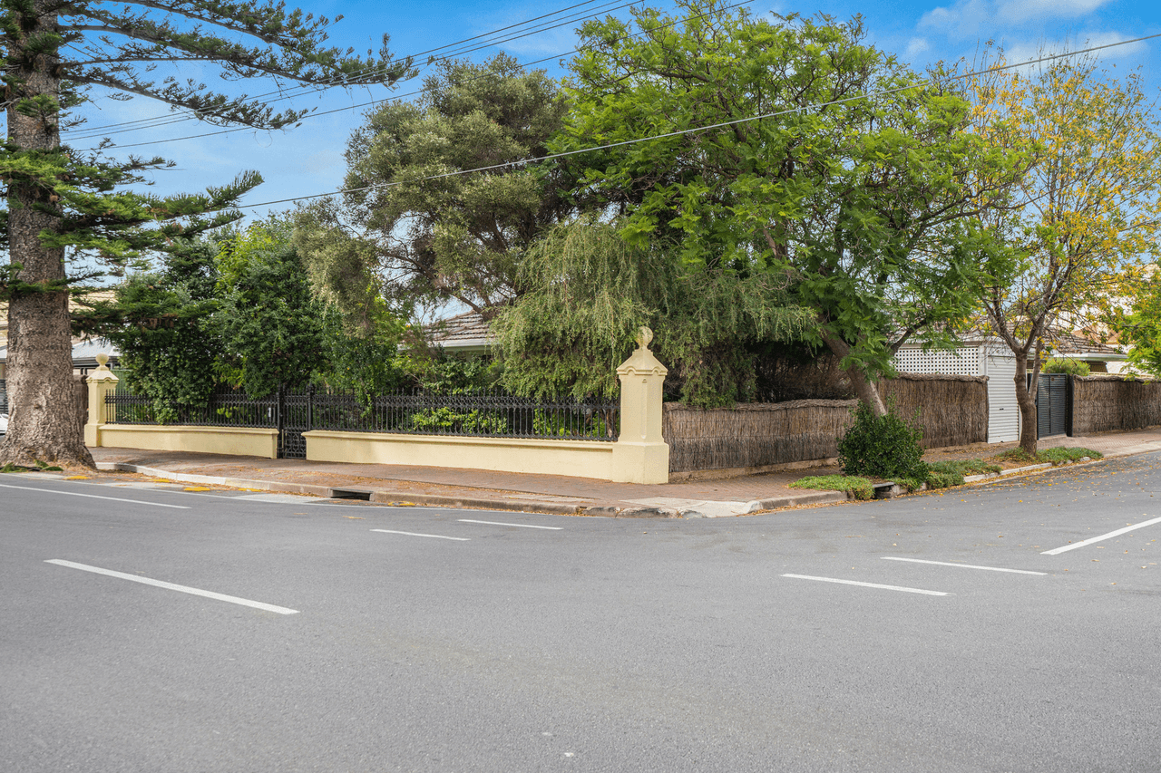 1/32 Pier Street, Glenelg South, SA 5045