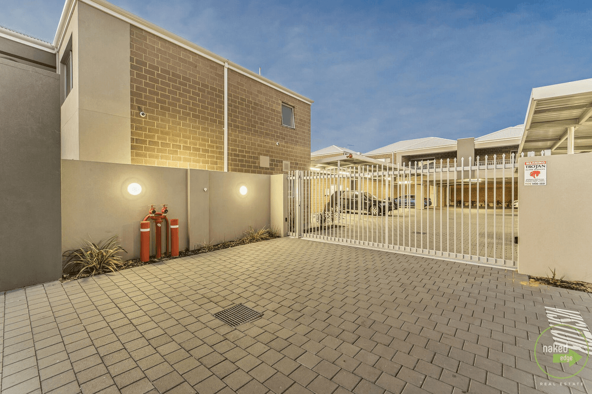 13/8 Blackburn Street, Maddington, WA 6109