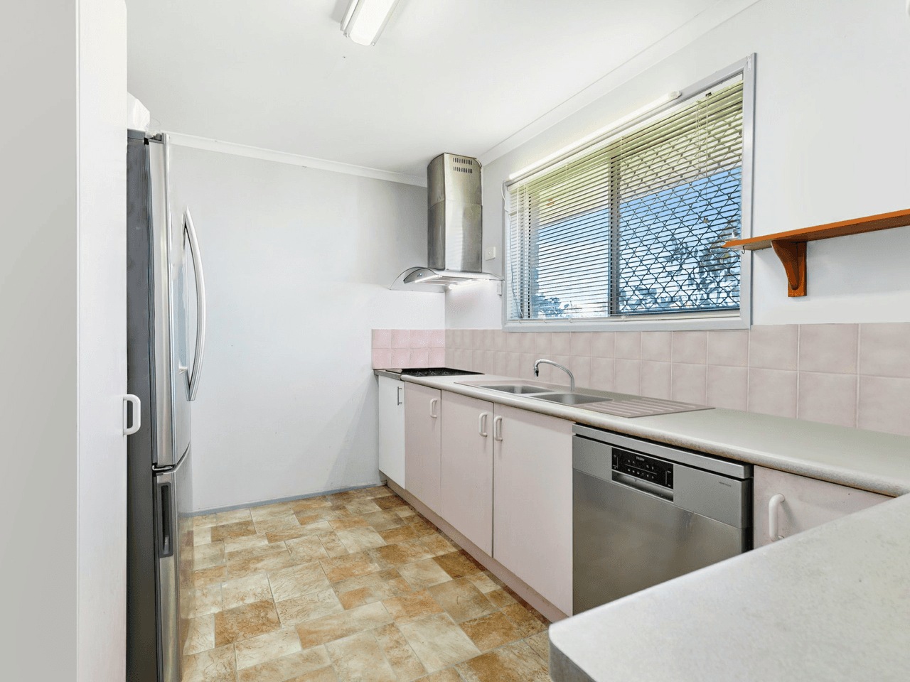 2/1 Crystal Avenue, BONGAREE, QLD 4507