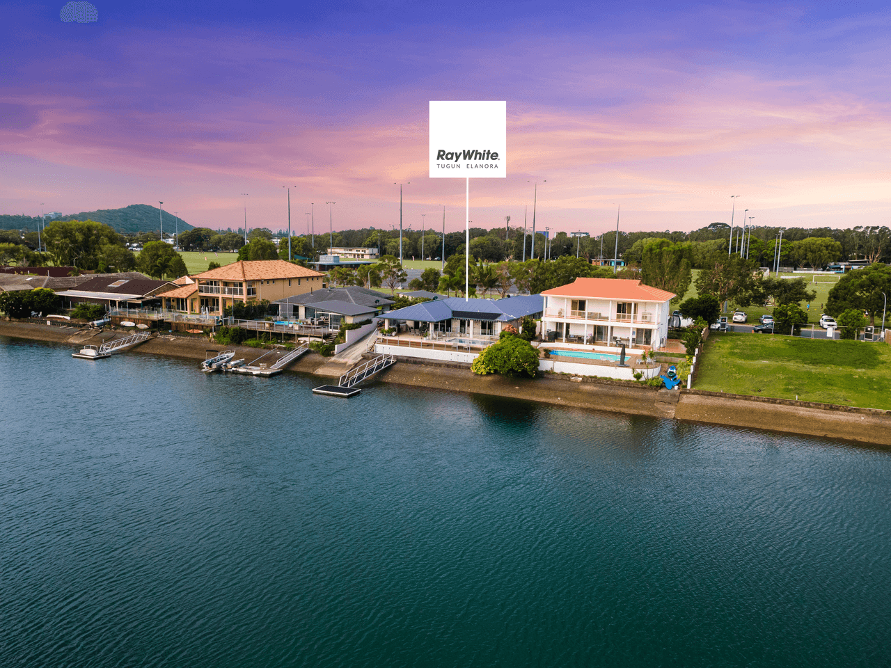 118 Melaleuca Drive, PALM BEACH, QLD 4221