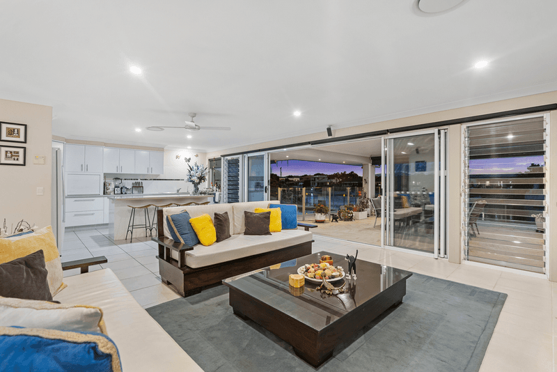 118 Melaleuca Drive, PALM BEACH, QLD 4221