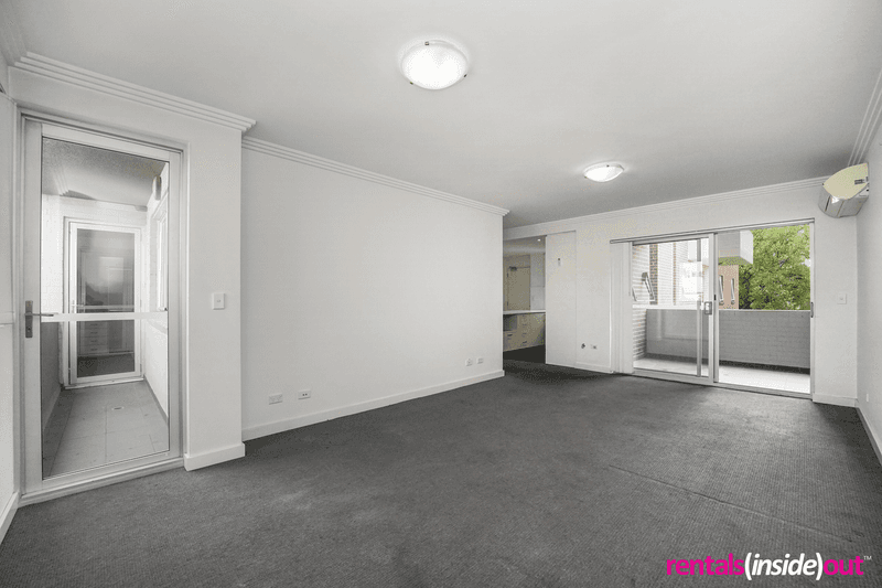 1/8 Una Street, HARRIS PARK, NSW 2150