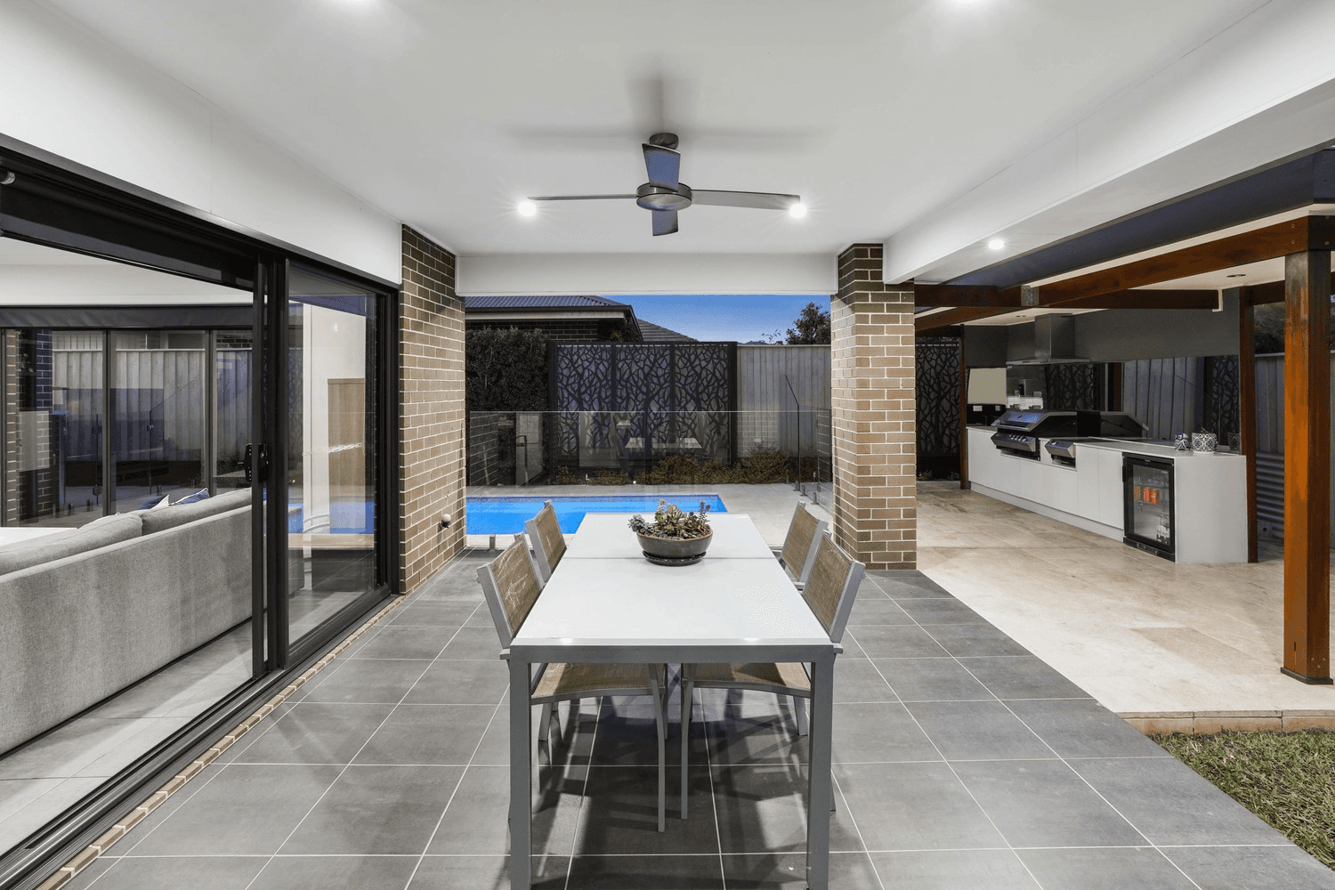 4 Paxton Street, Gledswood Hills, NSW 2557