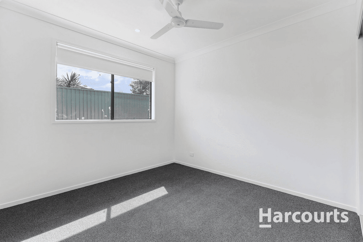 4 Macquarie Drive, Petrie, QLD 4502