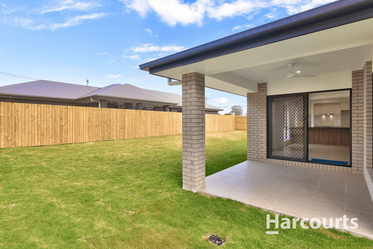 4 Macquarie Drive, Petrie, QLD 4502