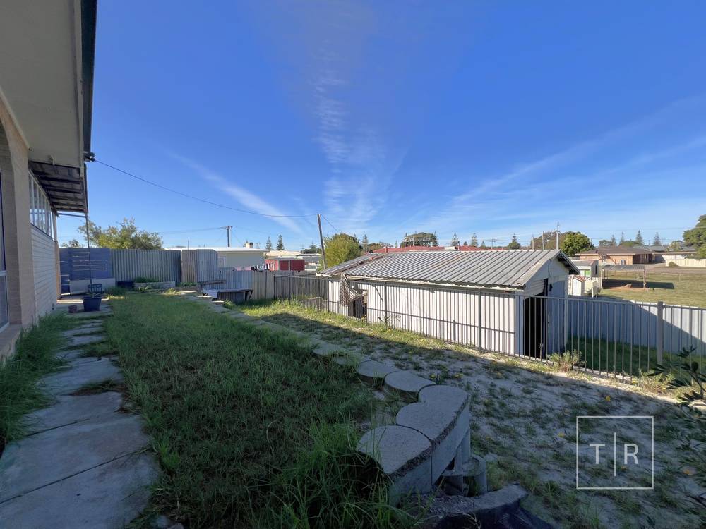 100 Burton Road, CASTLETOWN, WA 6450