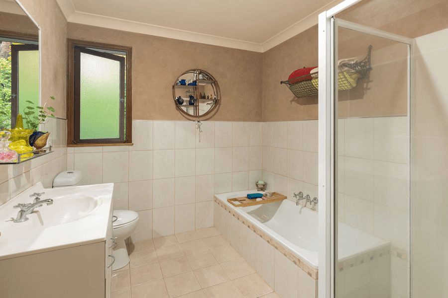 25  Roby Street, WYNNUM, QLD 4178