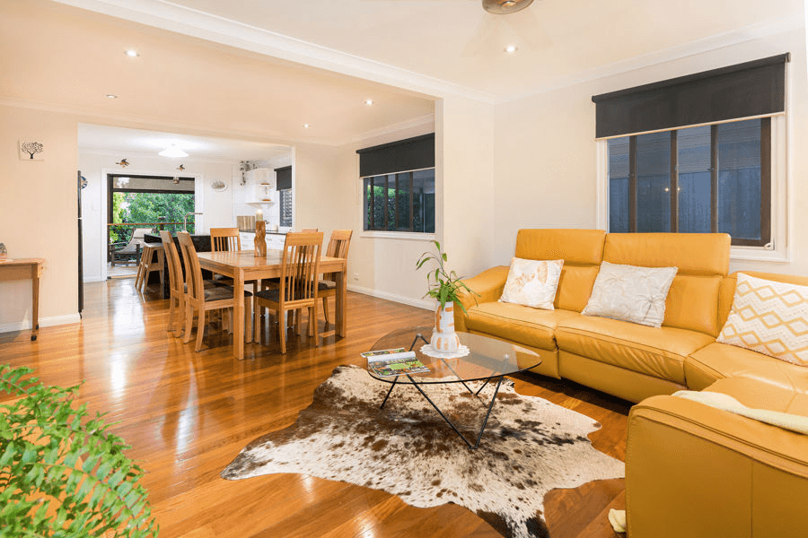 25  Roby Street, WYNNUM, QLD 4178