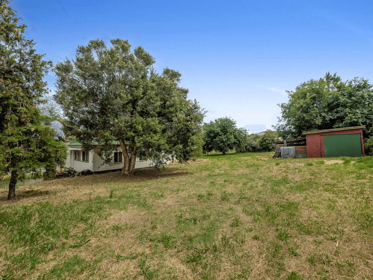 10 Hirst Street, GREENMOUNT, QLD 4359