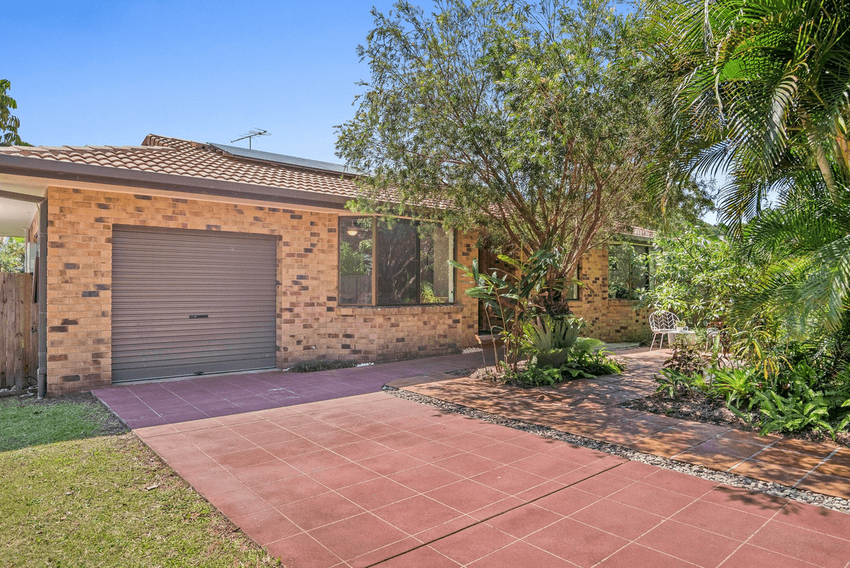 12 Boondoon Crescent, Ocean Shores, NSW 2483