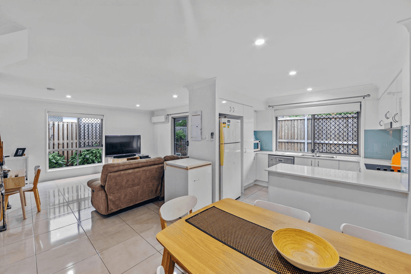 7/2 Pandanus Place, UPPER COOMERA, QLD 4209