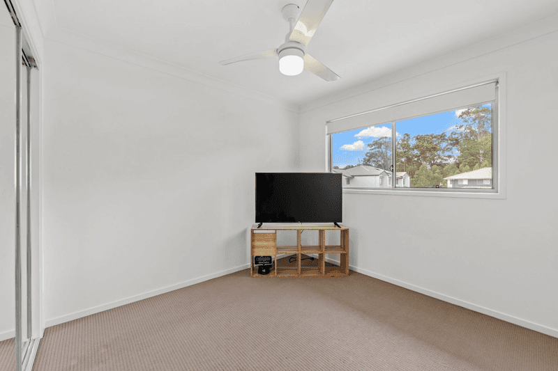 7/2 Pandanus Place, UPPER COOMERA, QLD 4209