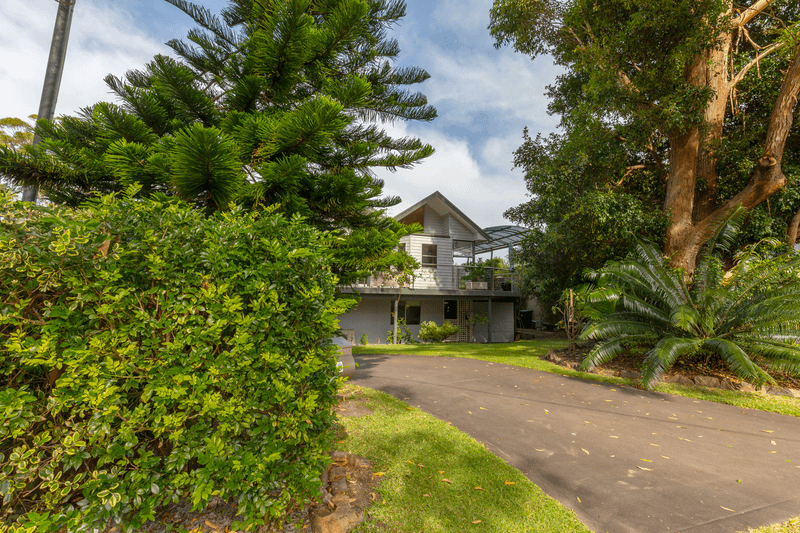 40 Mirreen Street, HAWKS NEST, NSW 2324