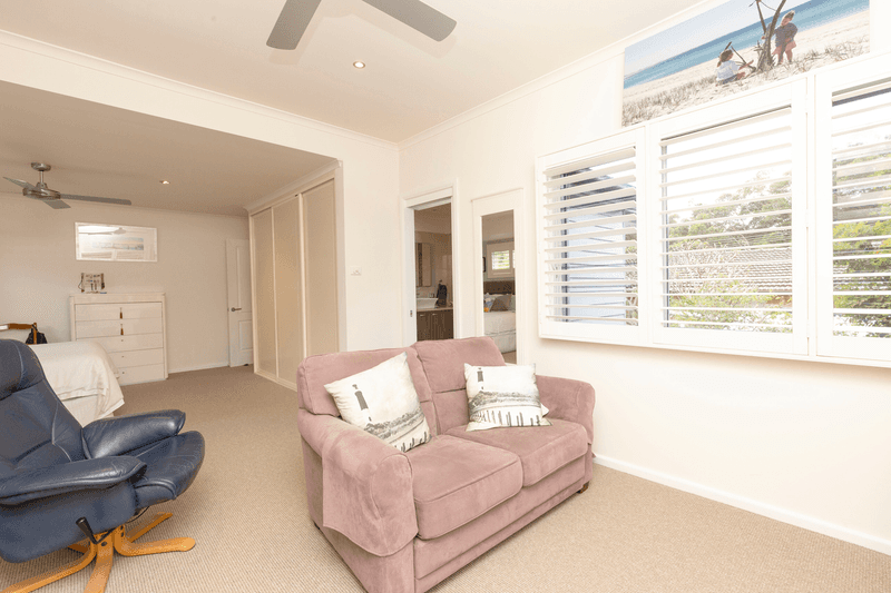 40 Mirreen Street, HAWKS NEST, NSW 2324