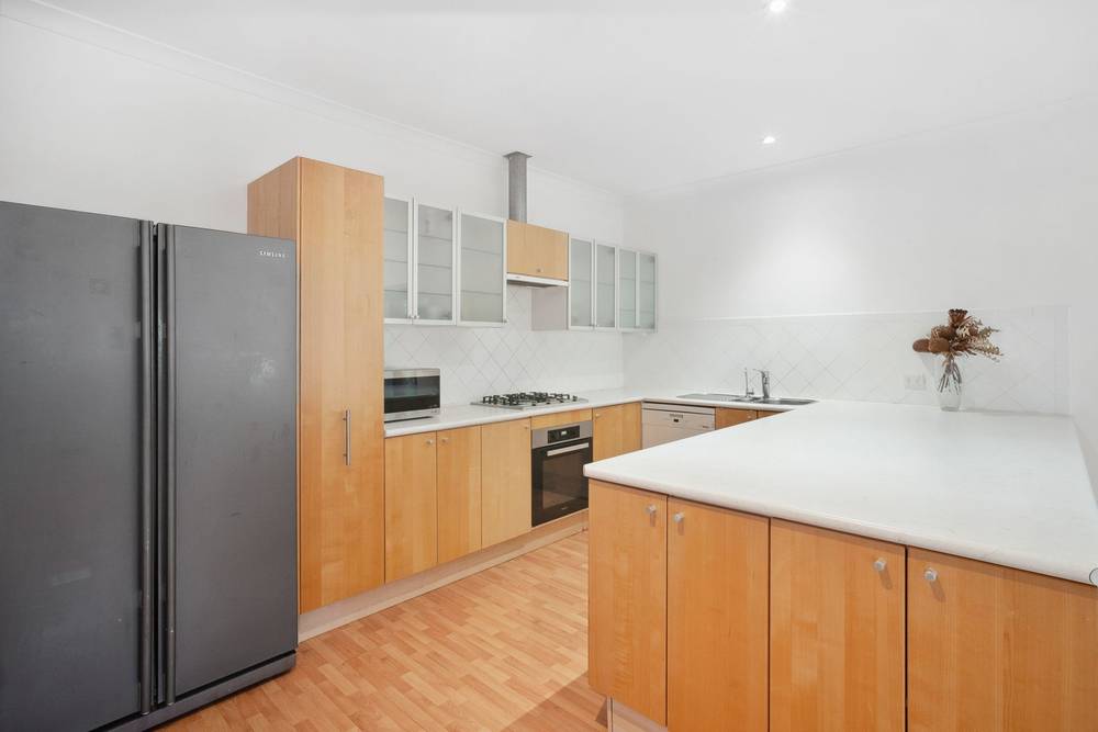 16 Lascelles Parade, GOOSEBERRY HILL, WA 6076