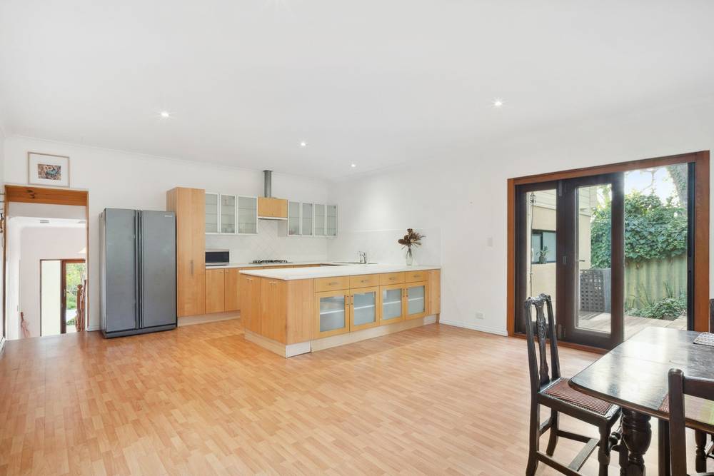 16 Lascelles Parade, GOOSEBERRY HILL, WA 6076