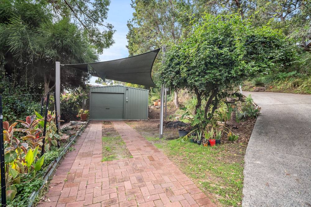 16 Lascelles Parade, GOOSEBERRY HILL, WA 6076