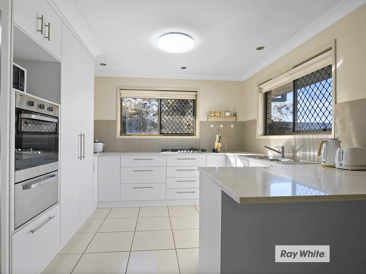 2 Jarrah Place, DURACK, QLD 4077