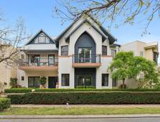 18 Juniper Bank Way, Subiaco, WA 6008