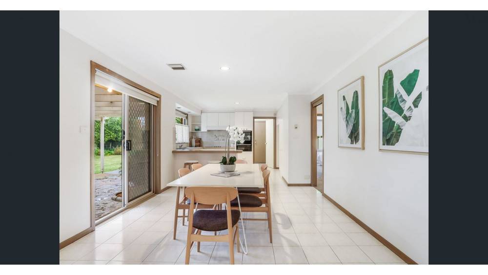 3 Nyora Close, TAYLORS LAKES, VIC 3038