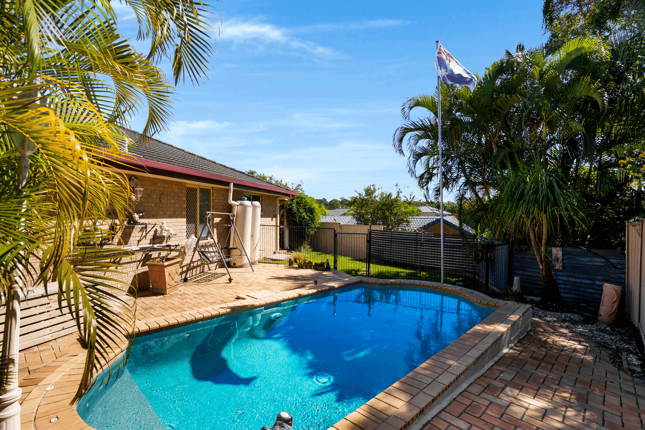 7 Harrison Court, MUDGEERABA, QLD 4213