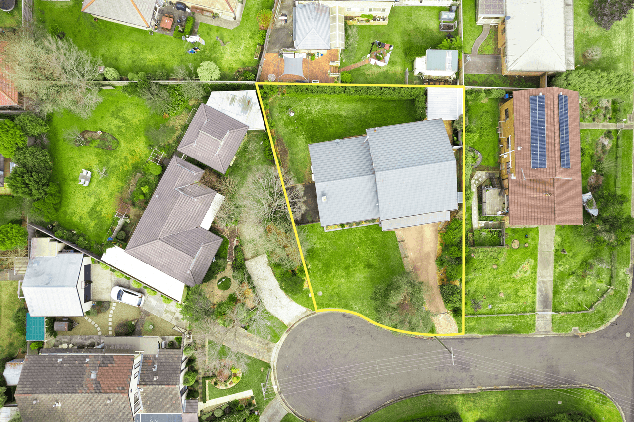 1 Hercules Close, MOSS VALE, NSW 2577