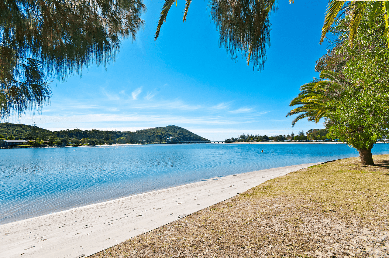 1/68 Tallebudgera Drive, PALM BEACH, QLD 4221