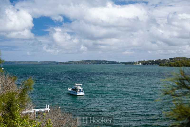 13a Coal Point Road, COAL POINT, NSW 2283