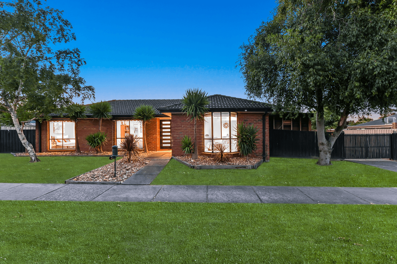 1 Kellie Court, HAMPTON PARK, VIC 3976