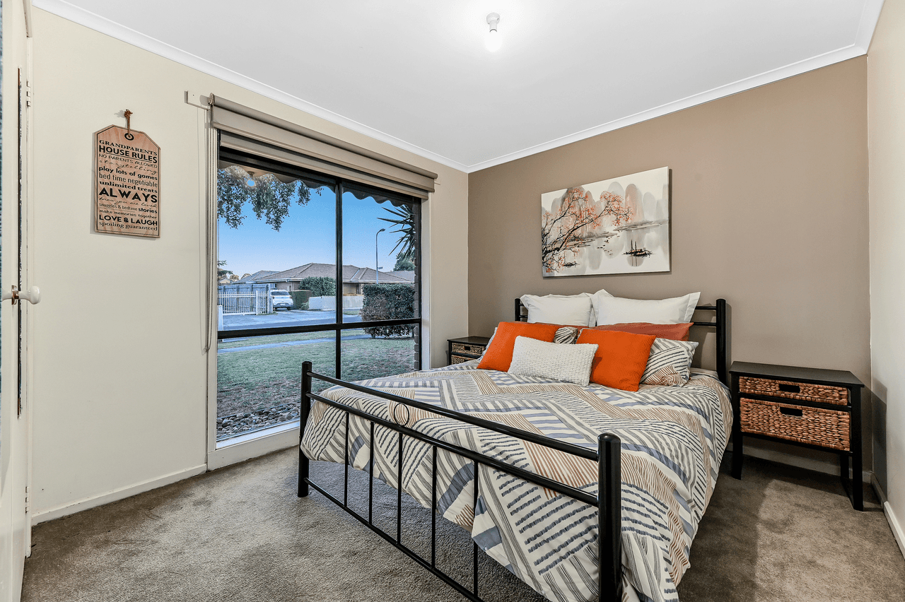 1 Kellie Court, HAMPTON PARK, VIC 3976