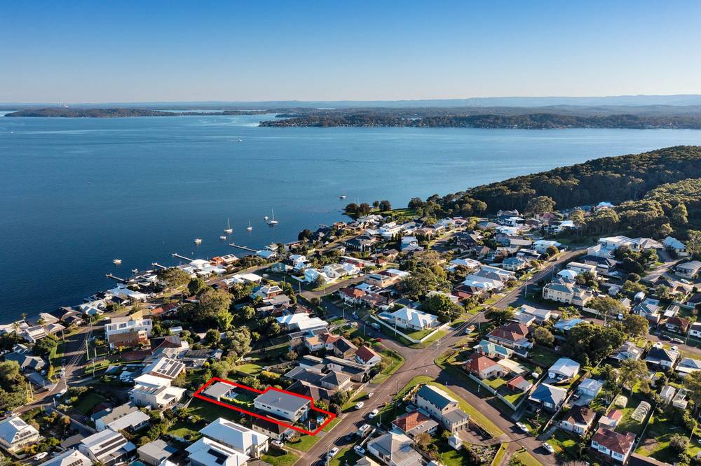 34 Crown Street, BELMONT, NSW 2280