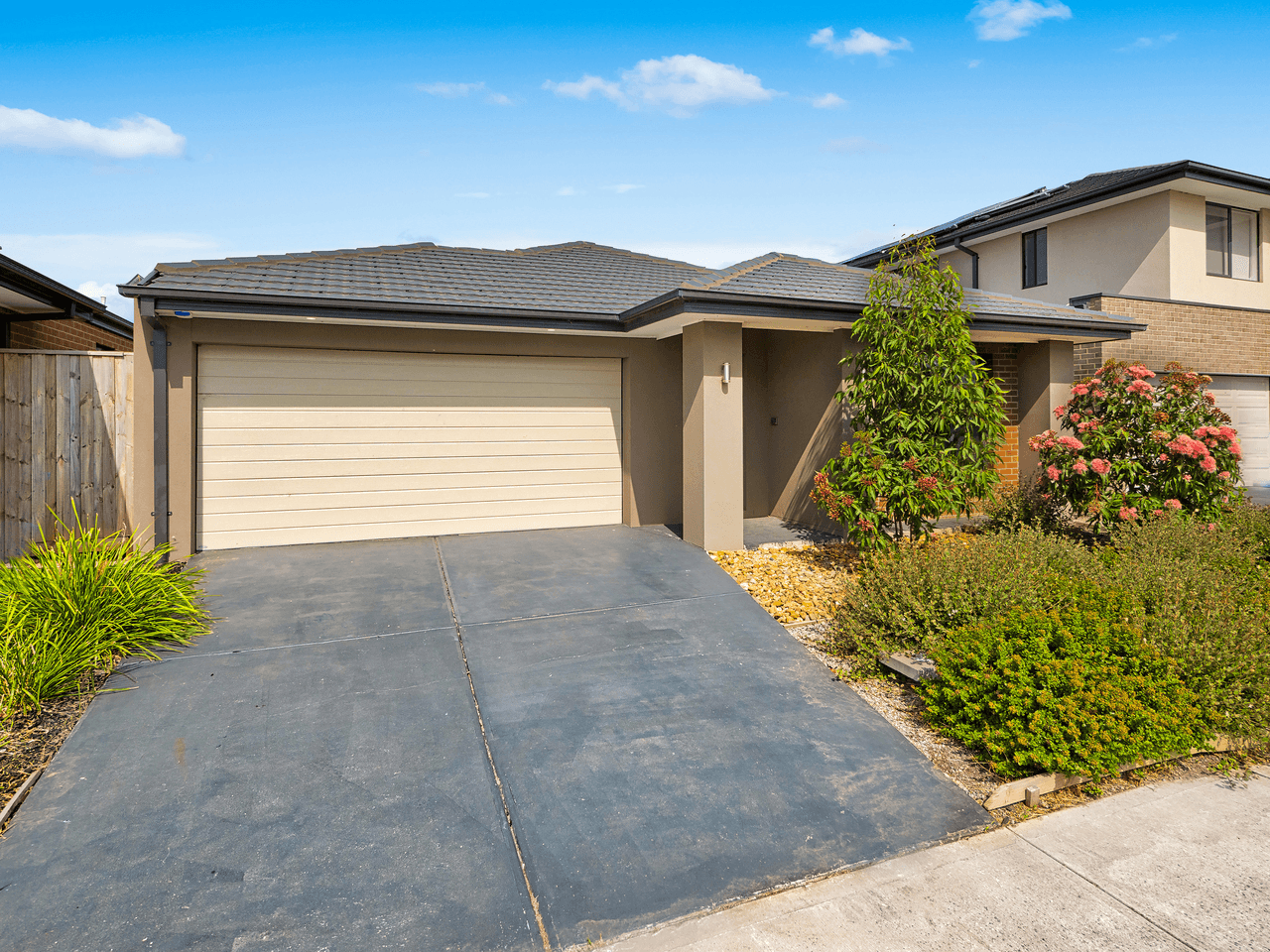 8 Artemis Drive, CRANBOURNE EAST, VIC 3977