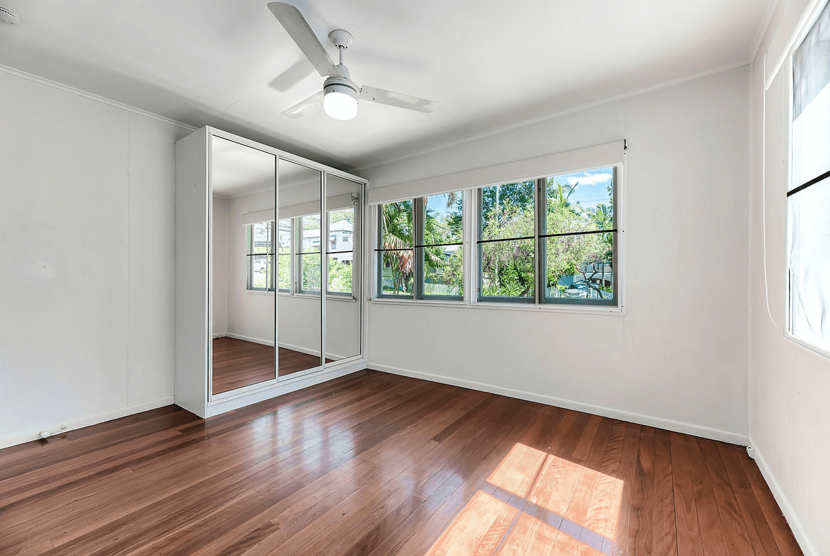 42 Park Road West, Dutton Park, QLD 4102