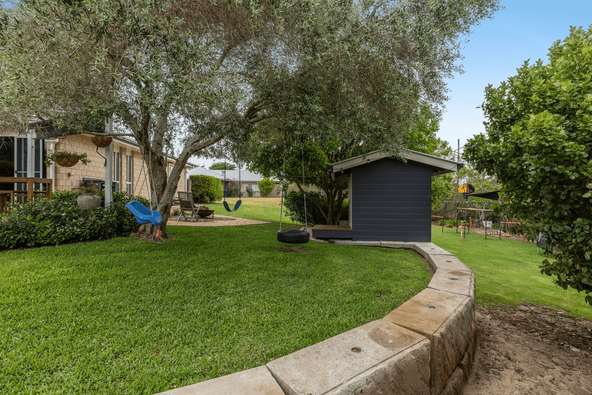 11 Jenna Court, Highfields, QLD 4352