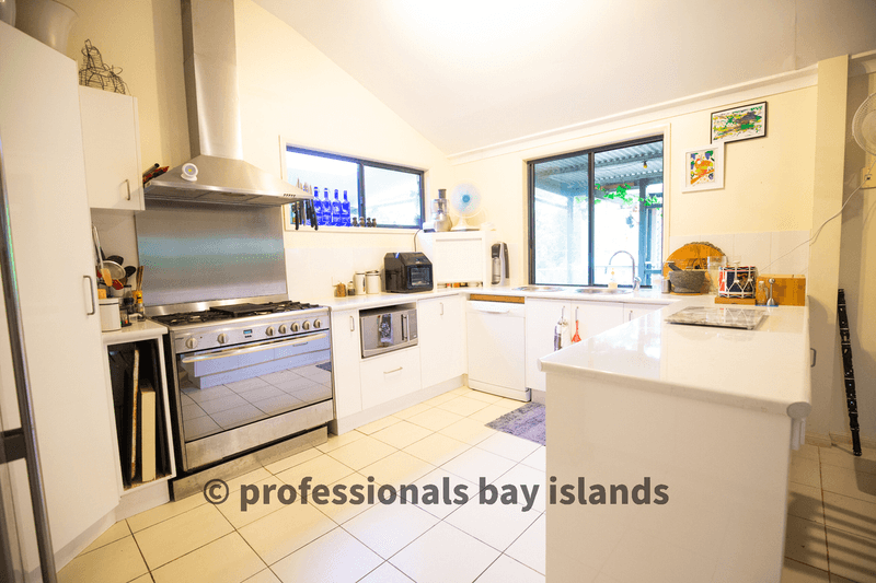 7 Sentosa Terrace, Macleay Island, QLD 4184