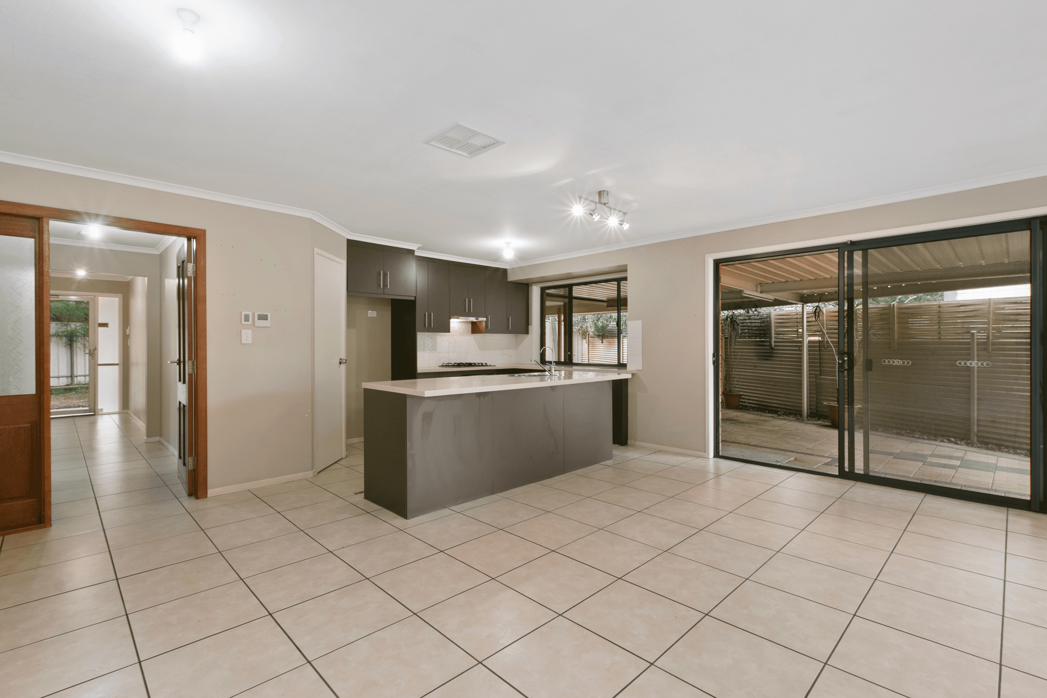 5A Pembry Crescent, MORPHETT VALE, SA 5162