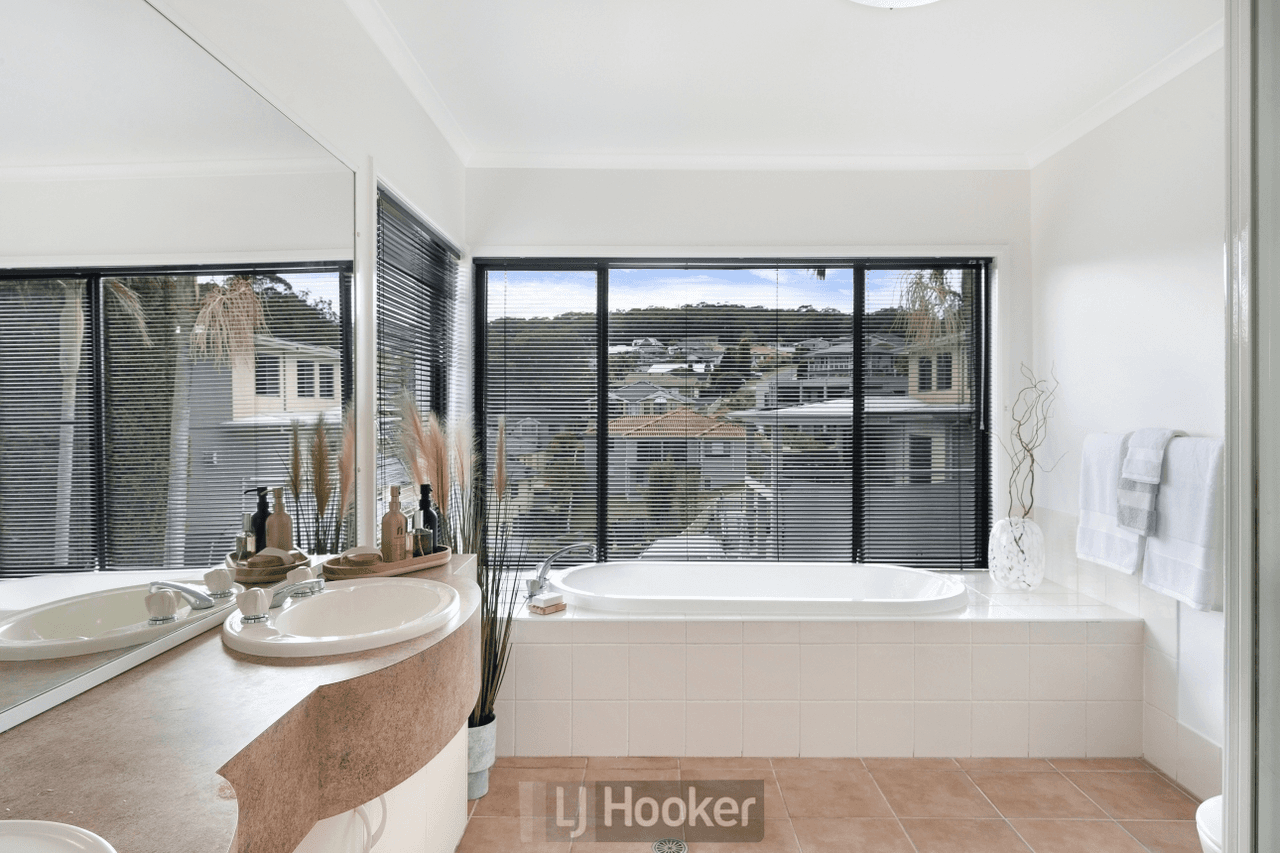 24 Desreaux Close, ELEEBANA, NSW 2282