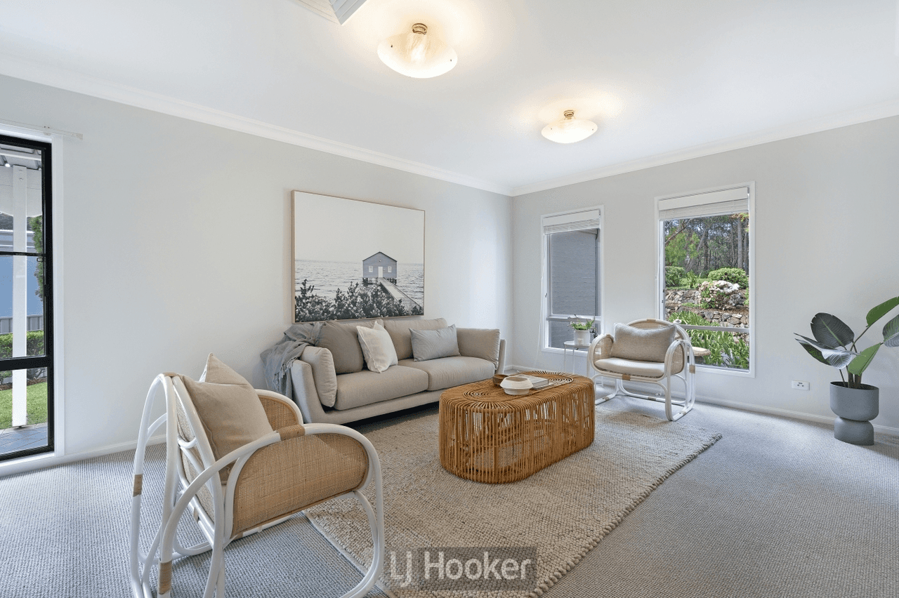 24 Desreaux Close, ELEEBANA, NSW 2282