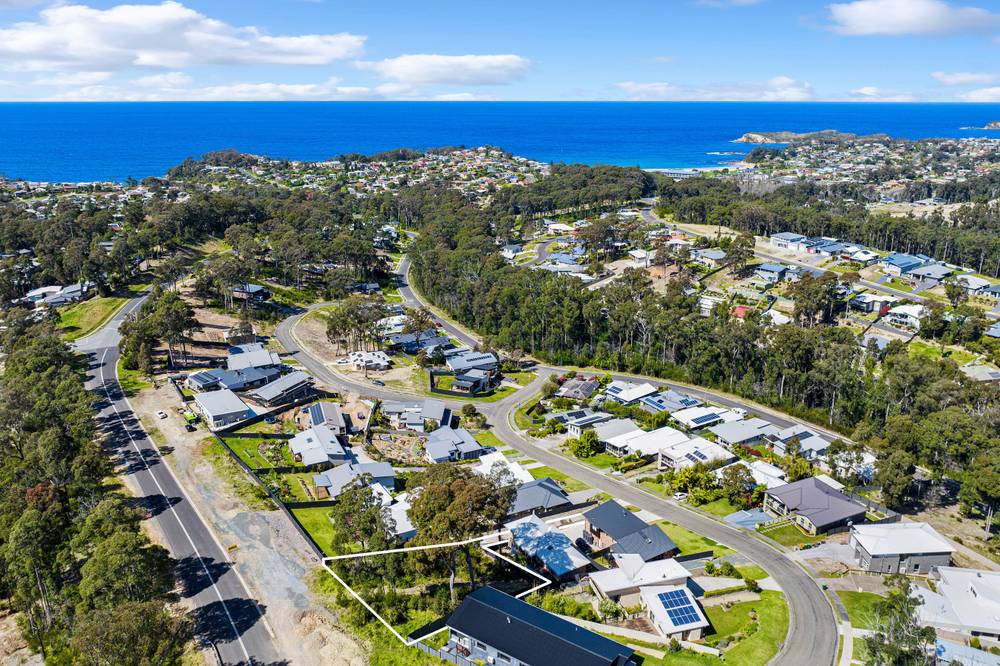 17 Bowerbird Place, MALUA BAY, NSW 2536