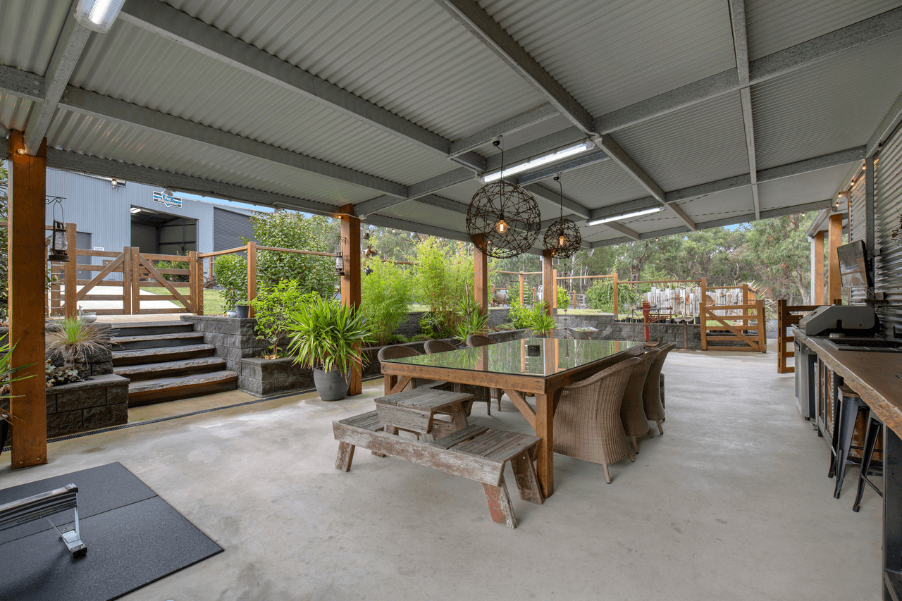 19 Castledoyle Road, ARMIDALE, NSW 2350