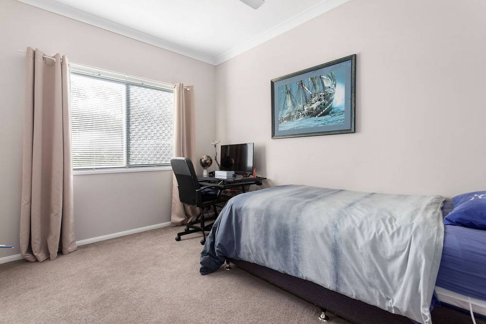 76 Australia II Drive, KENSINGTON GROVE, QLD 4341