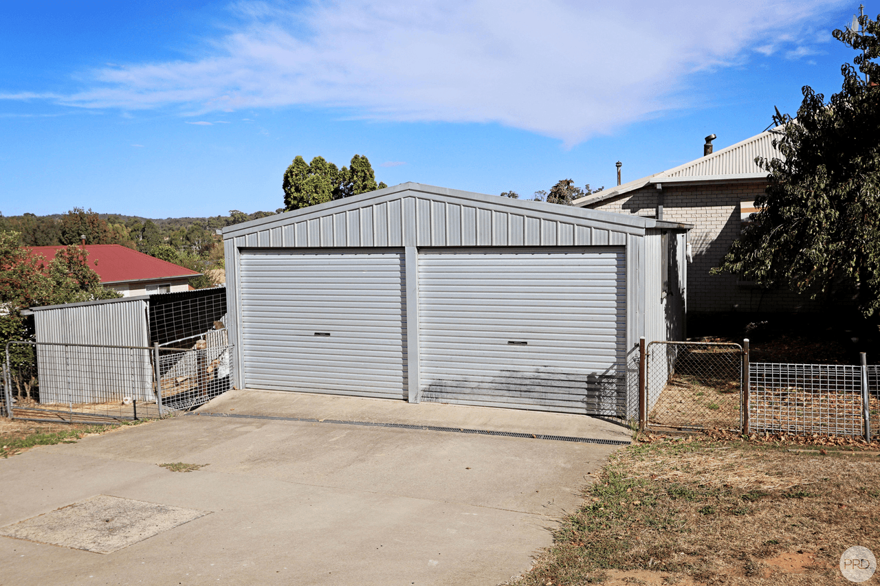 16 Regent Street, TUMBARUMBA, NSW 2653